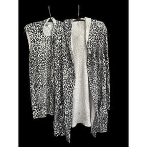 Chico's Zenergy women's size4 - 6  animal print long Cardigan and Mock Neck 8-10